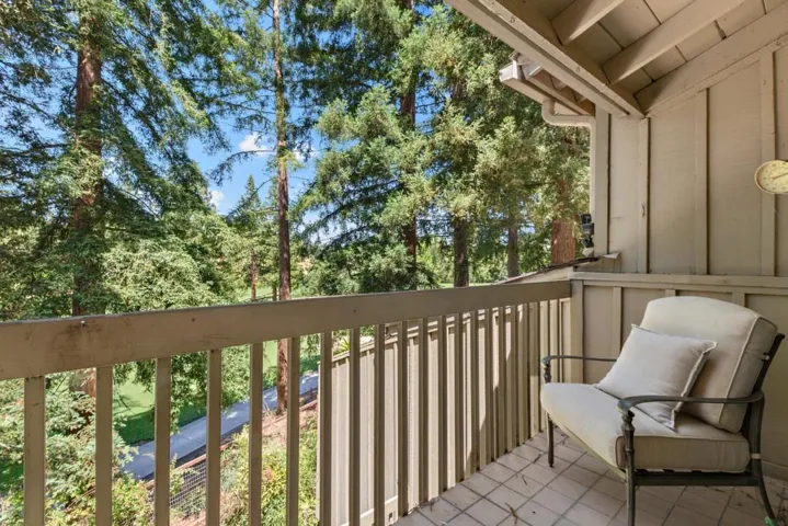 492 Sand Hill Circle, Menlo Park, California 94025