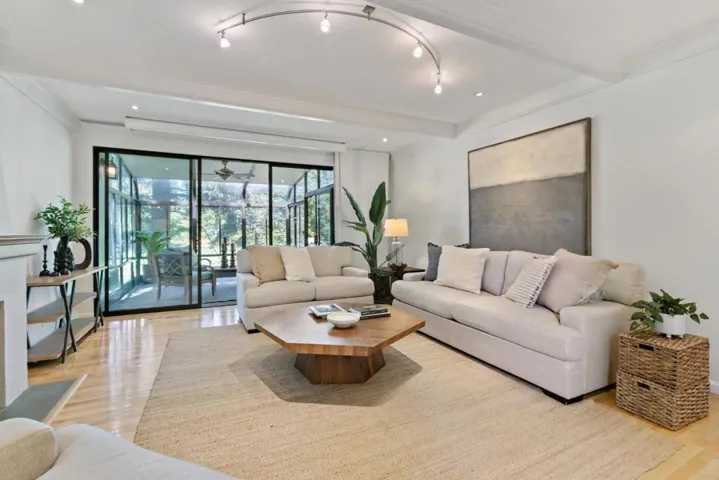 492 Sand Hill Circle, Menlo Park, California 94025