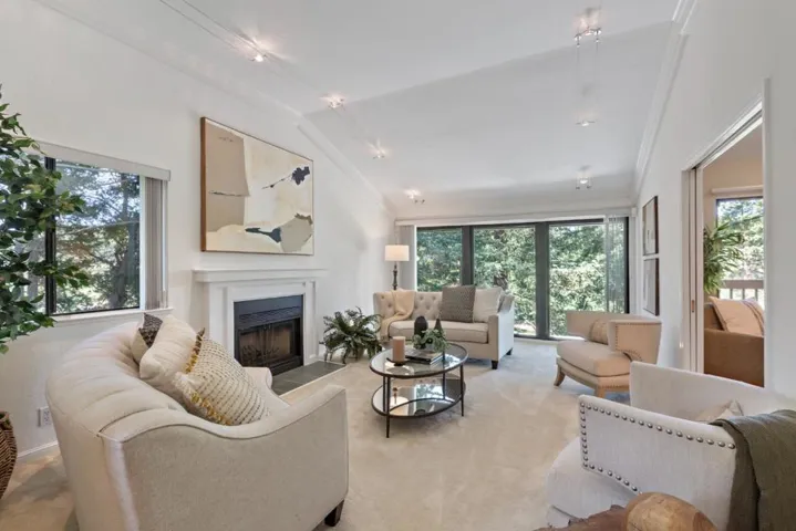 492 Sand Hill Circle, Menlo Park, California 94025