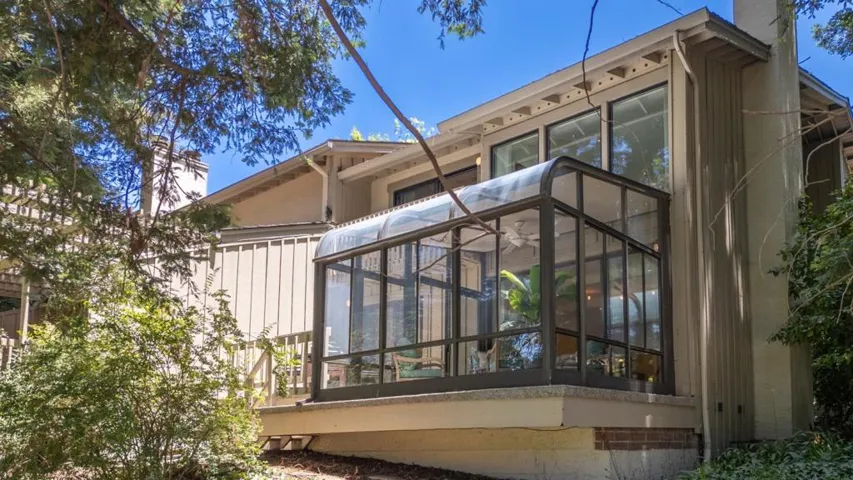 492 Sand Hill Circle, Menlo Park, California 94025