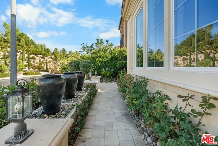 12023 Ricasoli Way, Porter Ranch, California 91326
