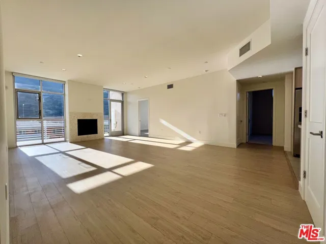 11715 W Bellagio Road 205, Los Angeles, California 90049
