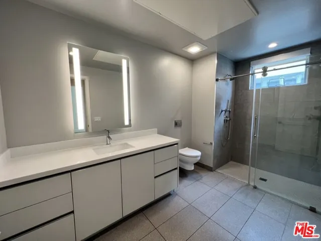 1001 N Fairfax Avenue 207, West Hollywood, California 90046