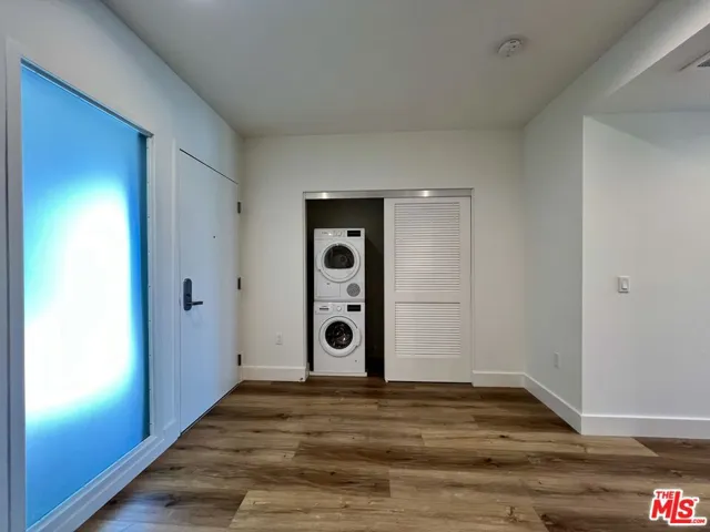 5801 Camerford Avenue Ph8, Los Angeles, California 90038