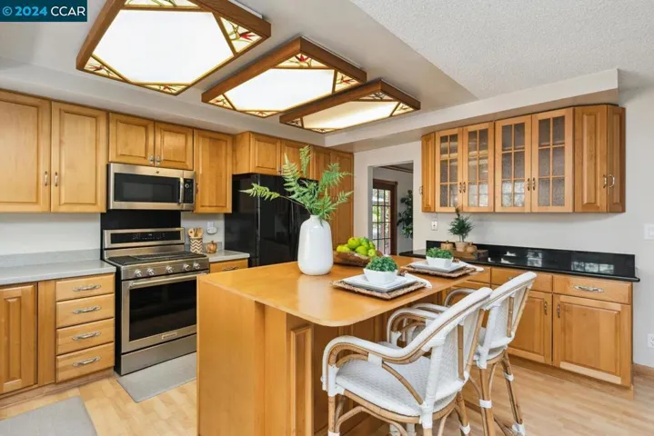 6508 Parkdale Plz, Martinez, California 94553