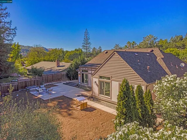 1108 Sanders Dr, Moraga, California 94556