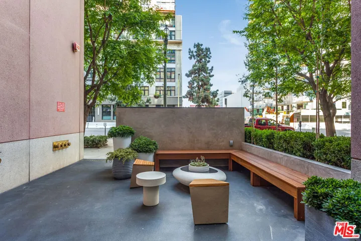 1111 S Grand Avenue 915, Los Angeles, California 90015