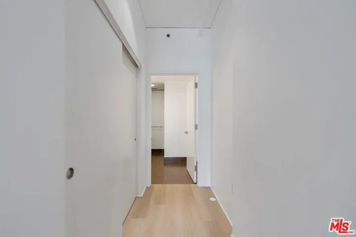 1111 S Grand Avenue 915, Los Angeles, California 90015
