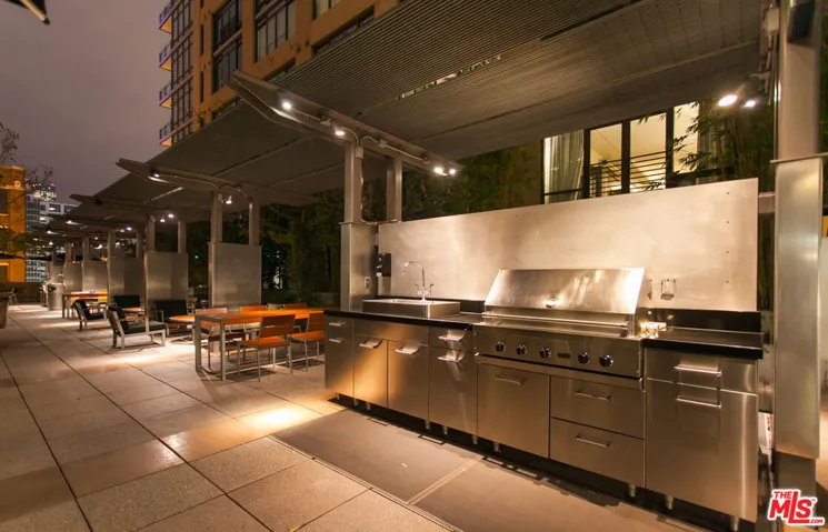 1111 S Grand Avenue 915, Los Angeles, California 90015