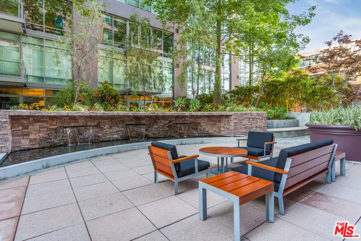 1111 S Grand Avenue 915, Los Angeles, California 90015