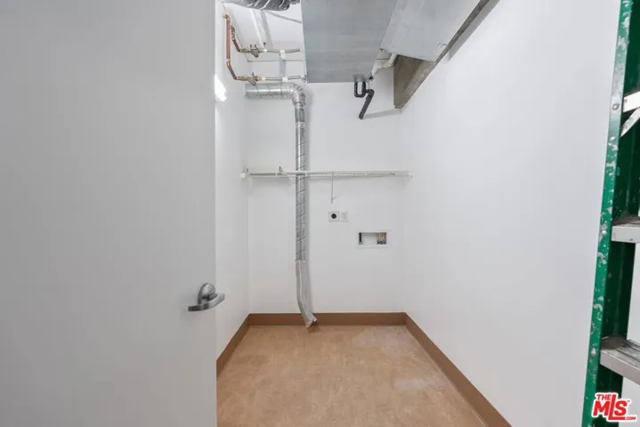 1111 S Grand Avenue 915, Los Angeles, California 90015