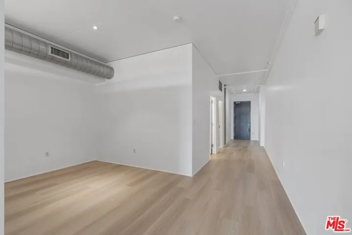 1111 S Grand Avenue 915, Los Angeles, California 90015
