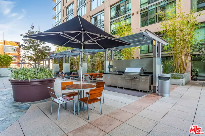 1111 S Grand Avenue 915, Los Angeles, California 90015
