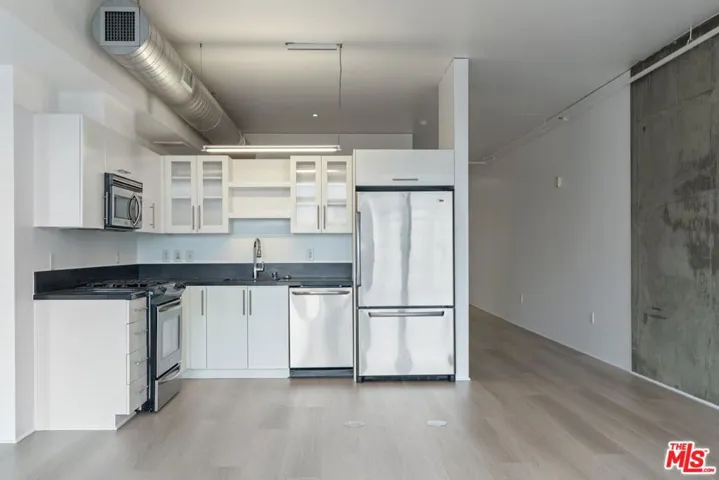 1111 S Grand Avenue 915, Los Angeles, California 90015