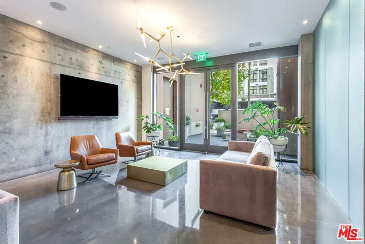 1111 S Grand Avenue 915, Los Angeles, California 90015