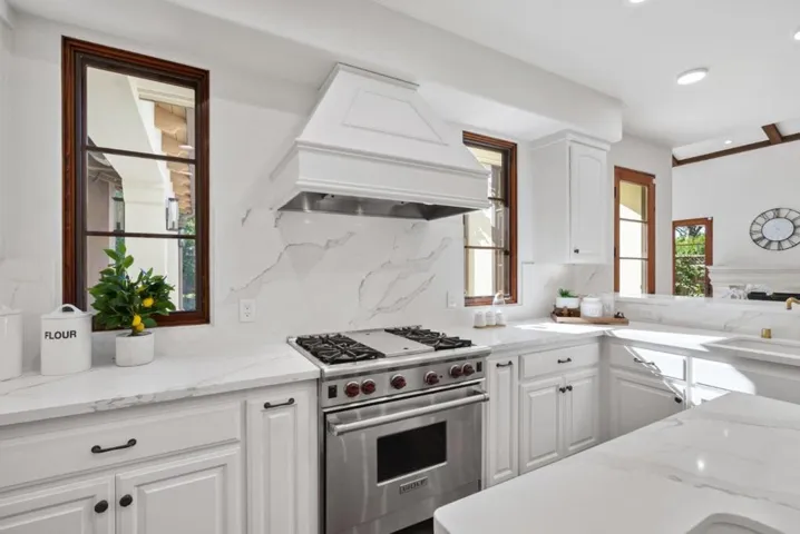 866 Seale Avenue, Palo Alto, California 94303
