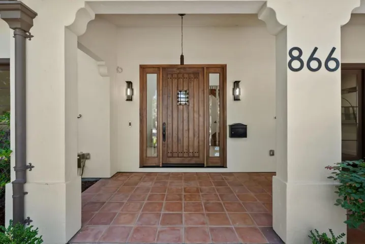 866 Seale Avenue, Palo Alto, California 94303