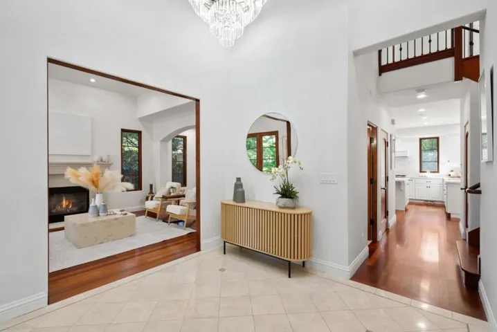 866 Seale Avenue, Palo Alto, California 94303