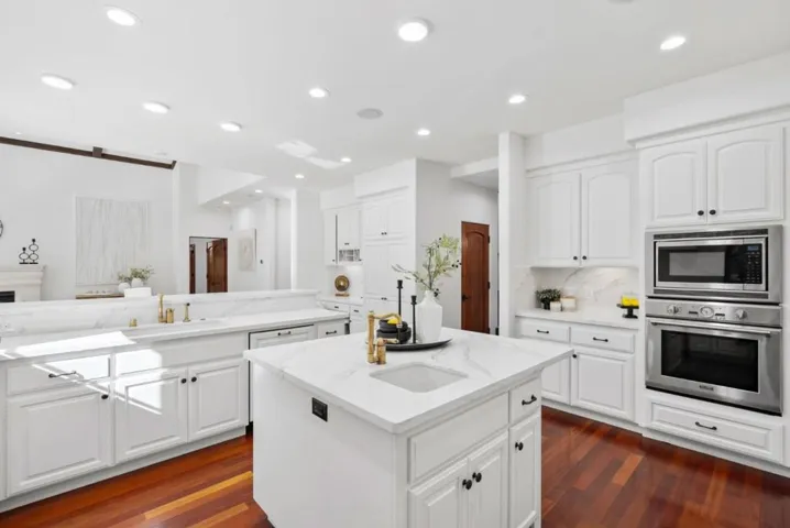 866 Seale Avenue, Palo Alto, California 94303