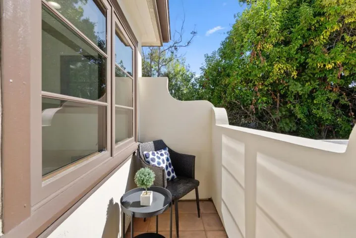 866 Seale Avenue, Palo Alto, California 94303