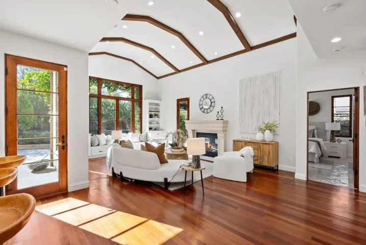 866 Seale Avenue, Palo Alto, California 94303