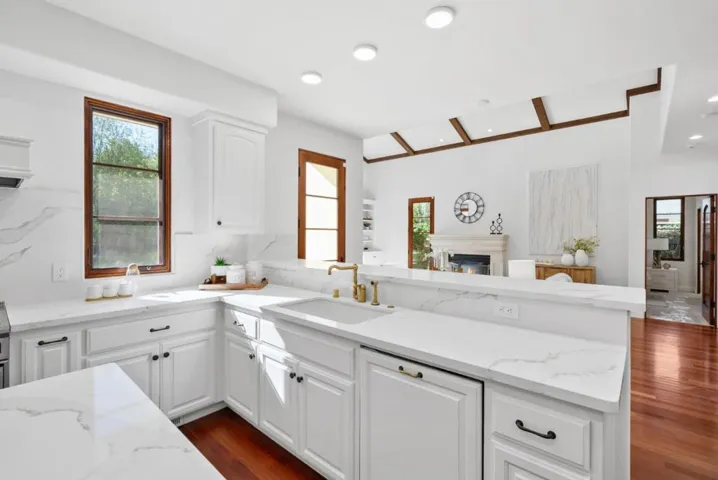 866 Seale Avenue, Palo Alto, California 94303