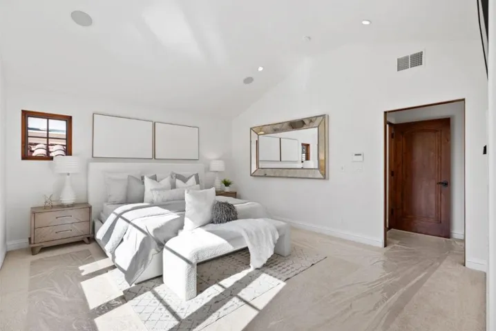 866 Seale Avenue, Palo Alto, California 94303