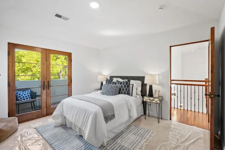 866 Seale Avenue, Palo Alto, California 94303