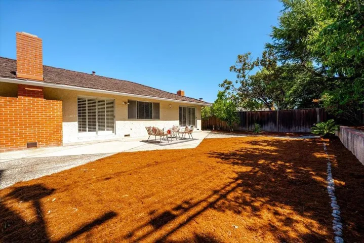 19661 Via Escuela Drive, Saratoga, California 95070