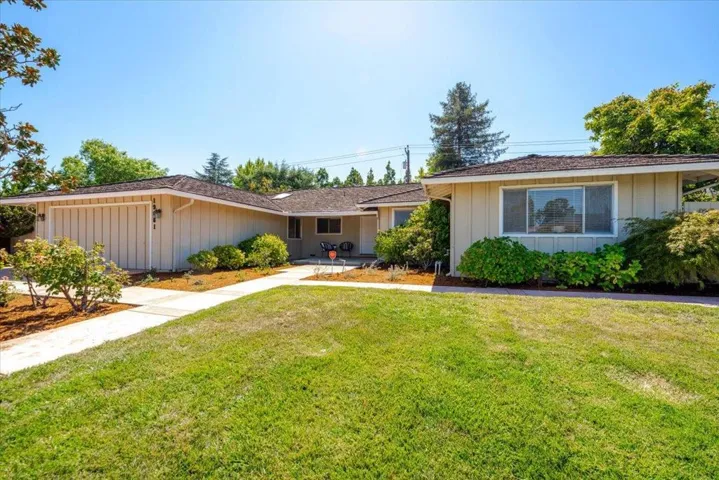 19661 Via Escuela Drive, Saratoga, California 95070
