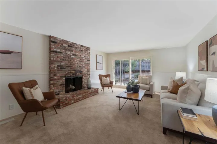 19661 Via Escuela Drive, Saratoga, California 95070