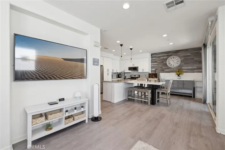 117 N 5th Street A, Montebello, California 90640