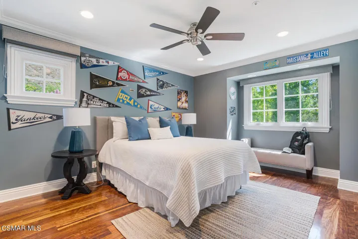 581 Lakeview Canyon Rd-large-040-027-581