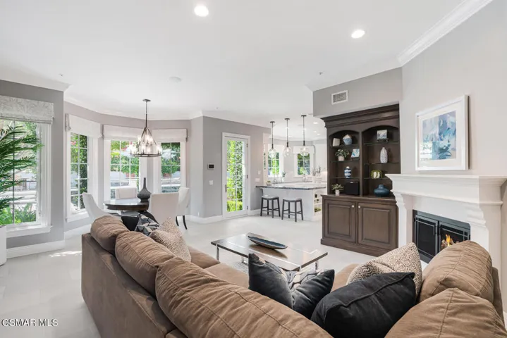 581 Lakeview Canyon Rd-large-024-036-581