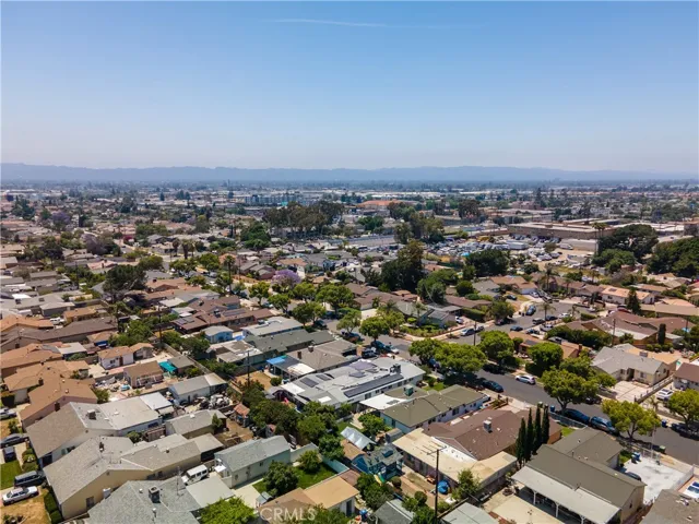 7732 Lemp Avenue, North Hollywood, California 91605
