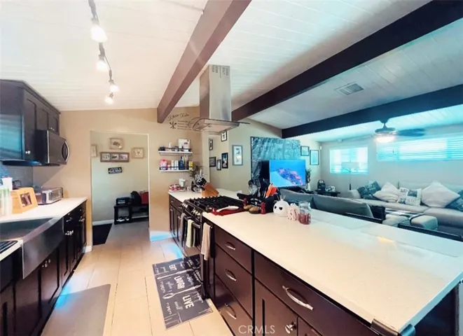 7732 Lemp Avenue, North Hollywood, California 91605