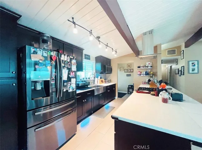 7732 Lemp Avenue, North Hollywood, California 91605