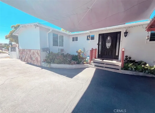 7732 Lemp Avenue, North Hollywood, California 91605