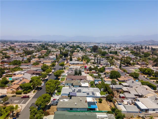 7732 Lemp Avenue, North Hollywood, California 91605