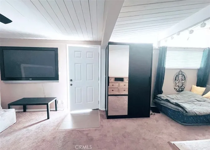 7732 Lemp Avenue, North Hollywood, California 91605