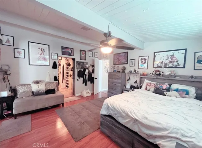 7732 Lemp Avenue, North Hollywood, California 91605