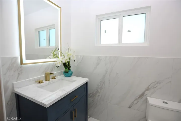 11027 Haskell Avenue, Granada Hills, California 91344