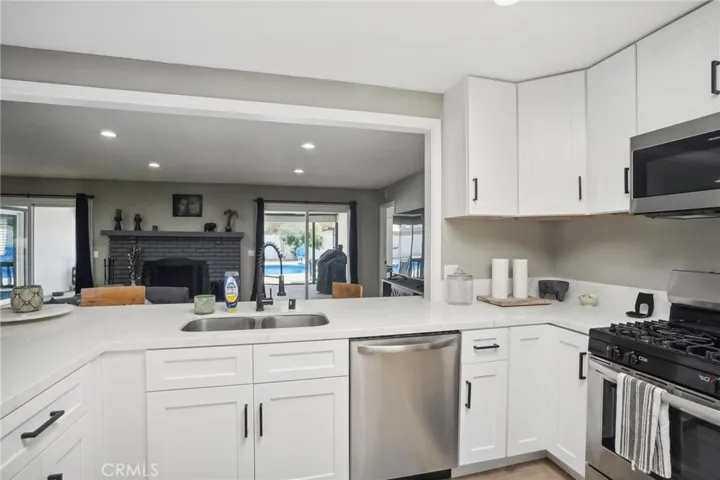 41559 Lomas Street, Hemet, California 92544