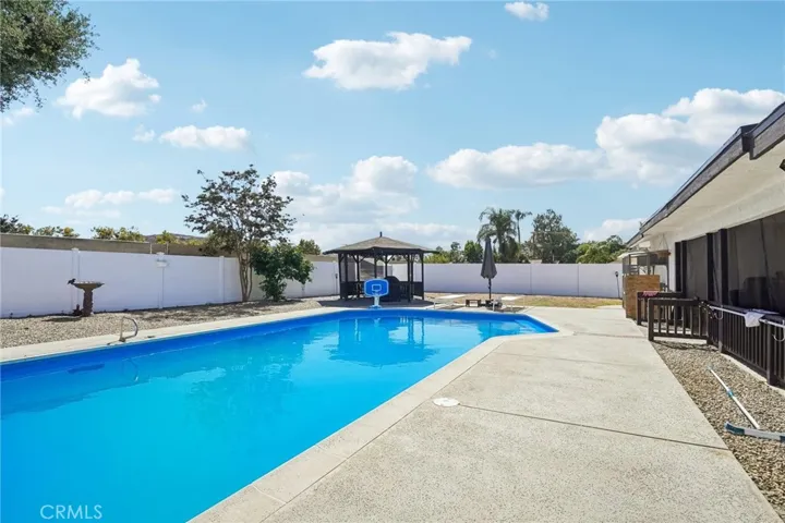 41559 Lomas Street, Hemet, California 92544