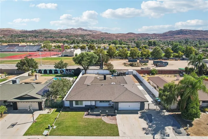 41559 Lomas Street, Hemet, California 92544