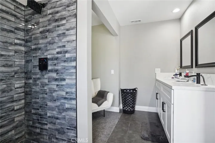 41559 Lomas Street, Hemet, California 92544