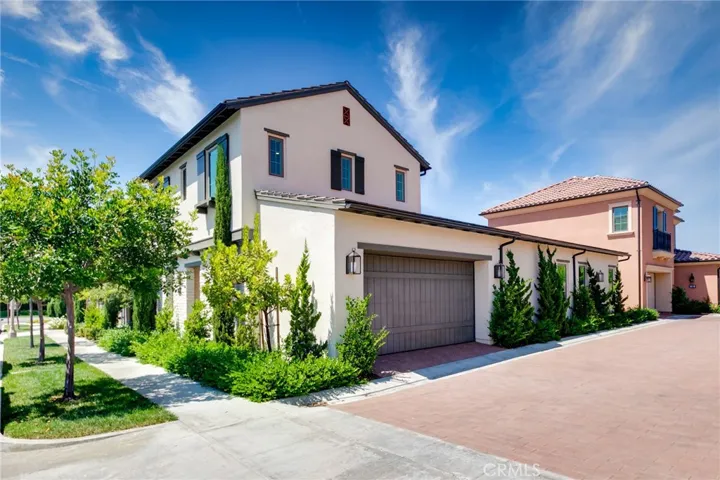 105 Vigna, Irvine, California 92602