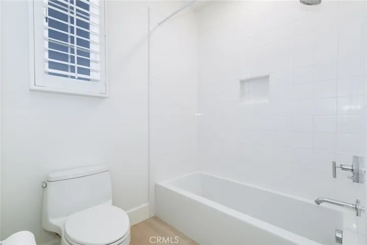 105 Vigna, Irvine, California 92602