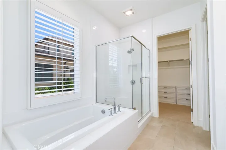105 Vigna, Irvine, California 92602