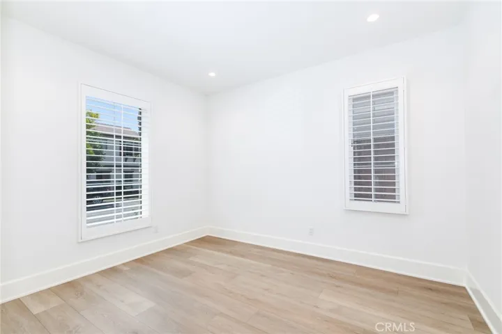 105 Vigna, Irvine, California 92602